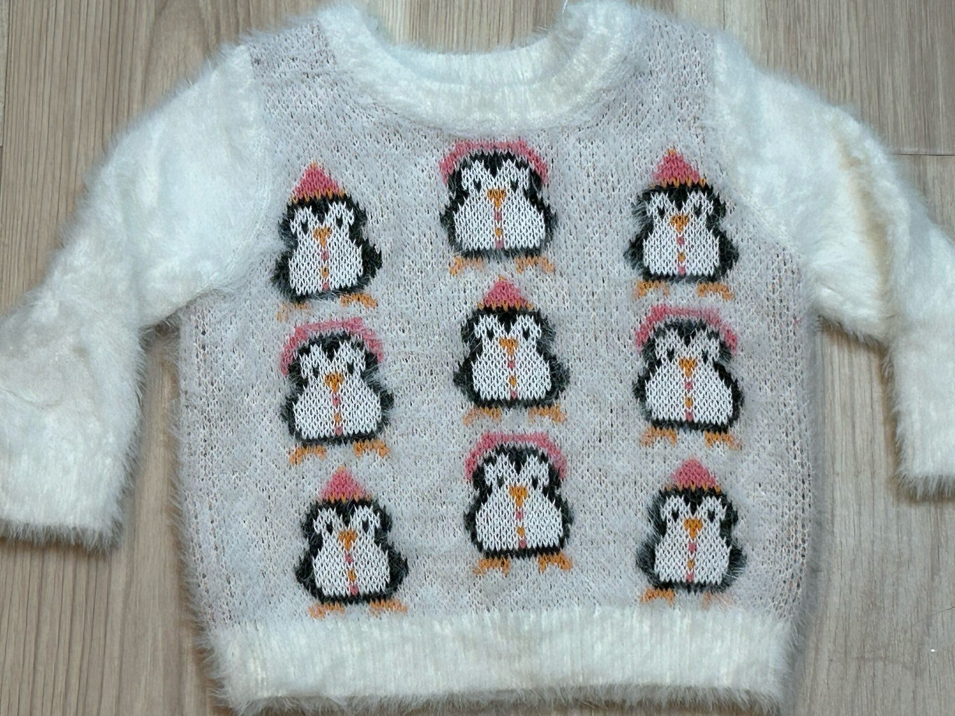Tucker & Tate Sweater Infant Size 6 Months White Fluffy Penguin Pullover Fuzzy