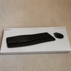  Microsoft Sculpt Comfort Desktop USB Port Keyboard and Mouse Combo (NEW) 