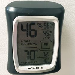 AcuRite Refrigerator Magnet Indoor Thermometer 2.5in x 3.5in