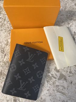 Louis Vuitton Passport Holder for Sale in Irvine, CA - OfferUp