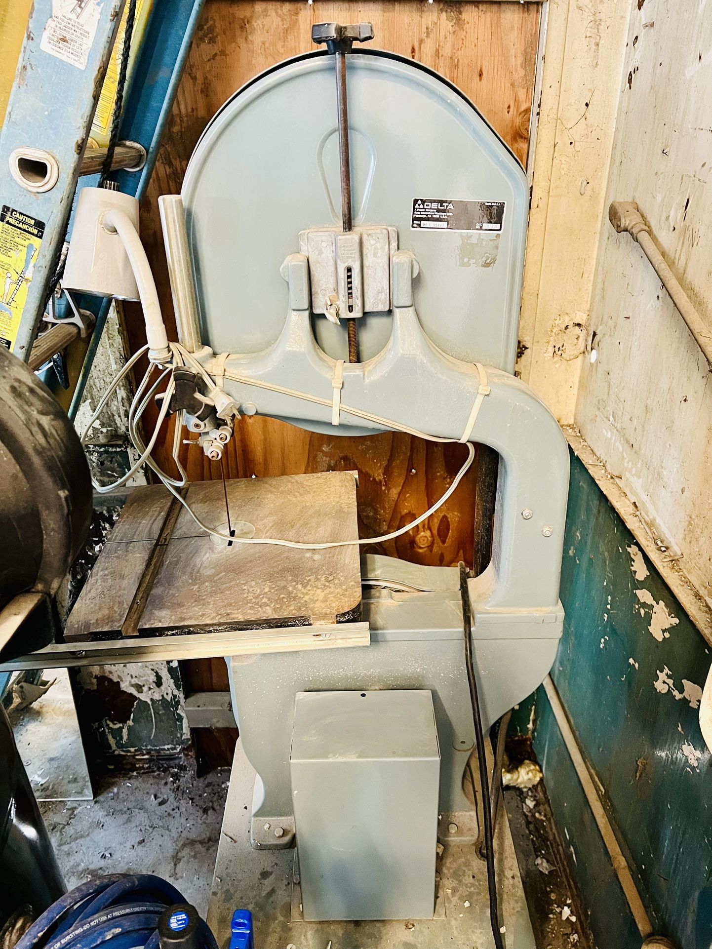 14” Delta Wood Band Saw