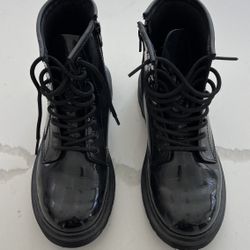 Doc Dr Martens Size 3 Kids Black 