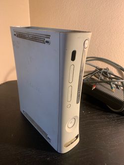 Xbox 360 For Parts/Repair - Powers On (No HDD/Controller)