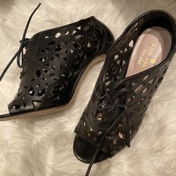 Kate Spade Laser Cut Black Leather Booties Size 6