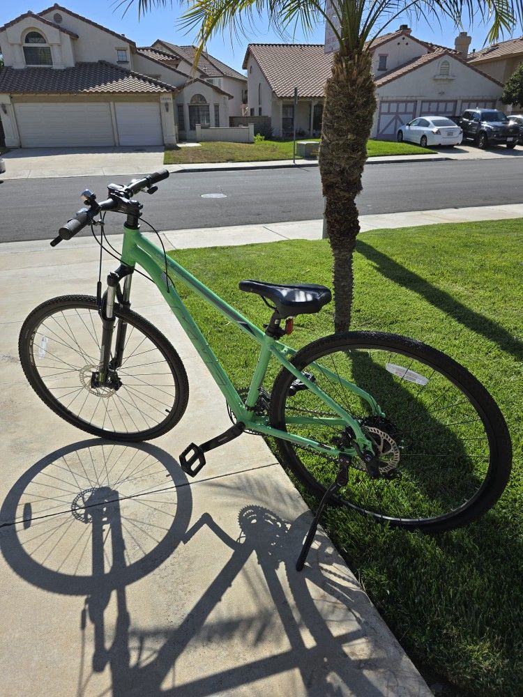 2021 KHS Bicycles UltraSport 1.0 Ladies in Mint