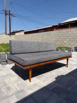 Mid-Century Modern Daybed / Sofa