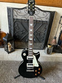 Black Epiphone Les Paul Custom Limited Edition