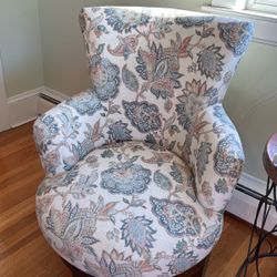 Accent chair