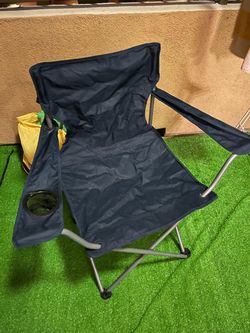 Beach chair x3 with free umbrella