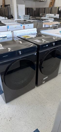 💥Great Save💥 Samsung Washer & Dryer Set, Bespoke 5.3 cu. ft. Ultra-Capacity Smart Front Load Washer in Brushed Black with Super Speed Wash and AI Sm