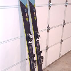 Rossignol E100 Titinal Hd 182 Cm Men s Downhill Ski Combo for Sale in Everett WA OfferUp
