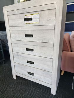 ⚡️BIG SAVINGS! BRAND NEW CHEST