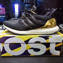 Adidas Ultra Boost. Gold Medal