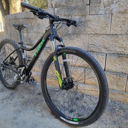 Trek Cali S Women 29-inch