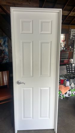 Interior door 28x80 left hand