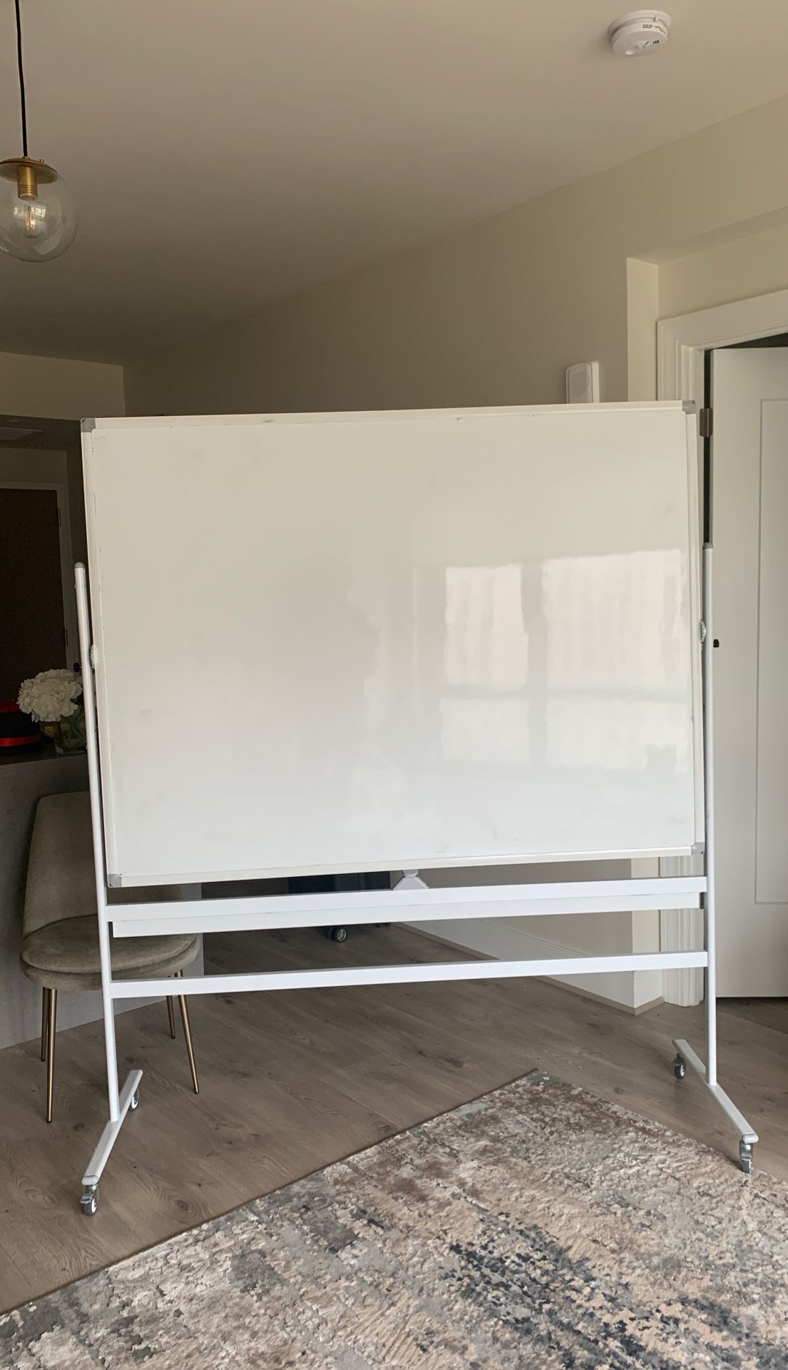 Dry erase whiteboard