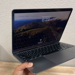 MacBook Air 2020 M1 512gb Only $50 Down