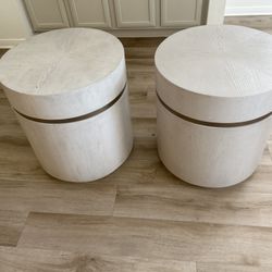 Universal End Tables (2) Real Wood **Accepting Offers**