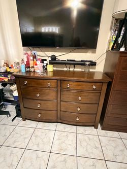 Dresser  - Rooms2Go