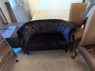 Love seat