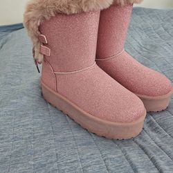  Glittery Pink Boots Size 7