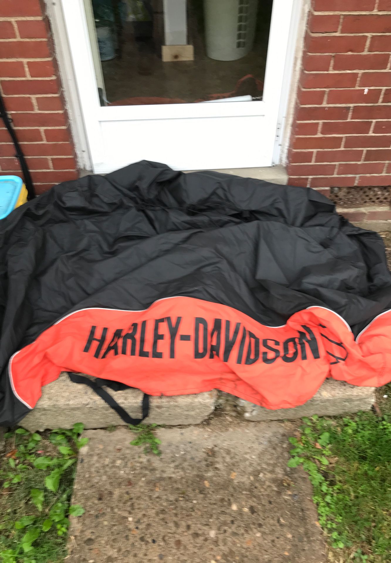 Harley Davidson motorcycle cover fits most bikes