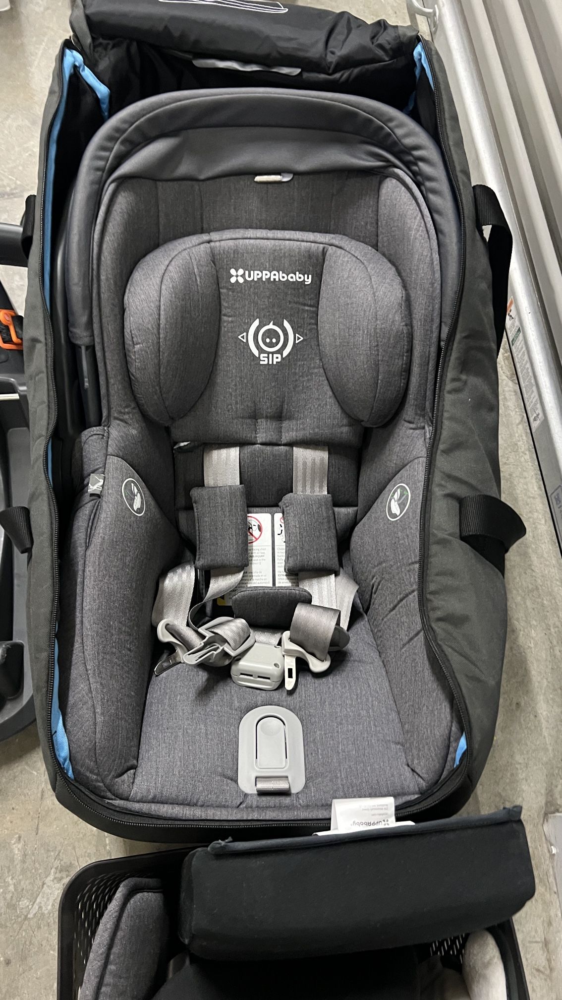 UPPAbaby Mesa Infant Car Seat + Base + Travel Bag – Excellent Condition