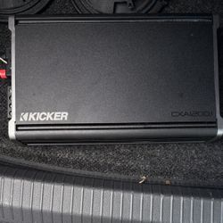 KICKER - AMP