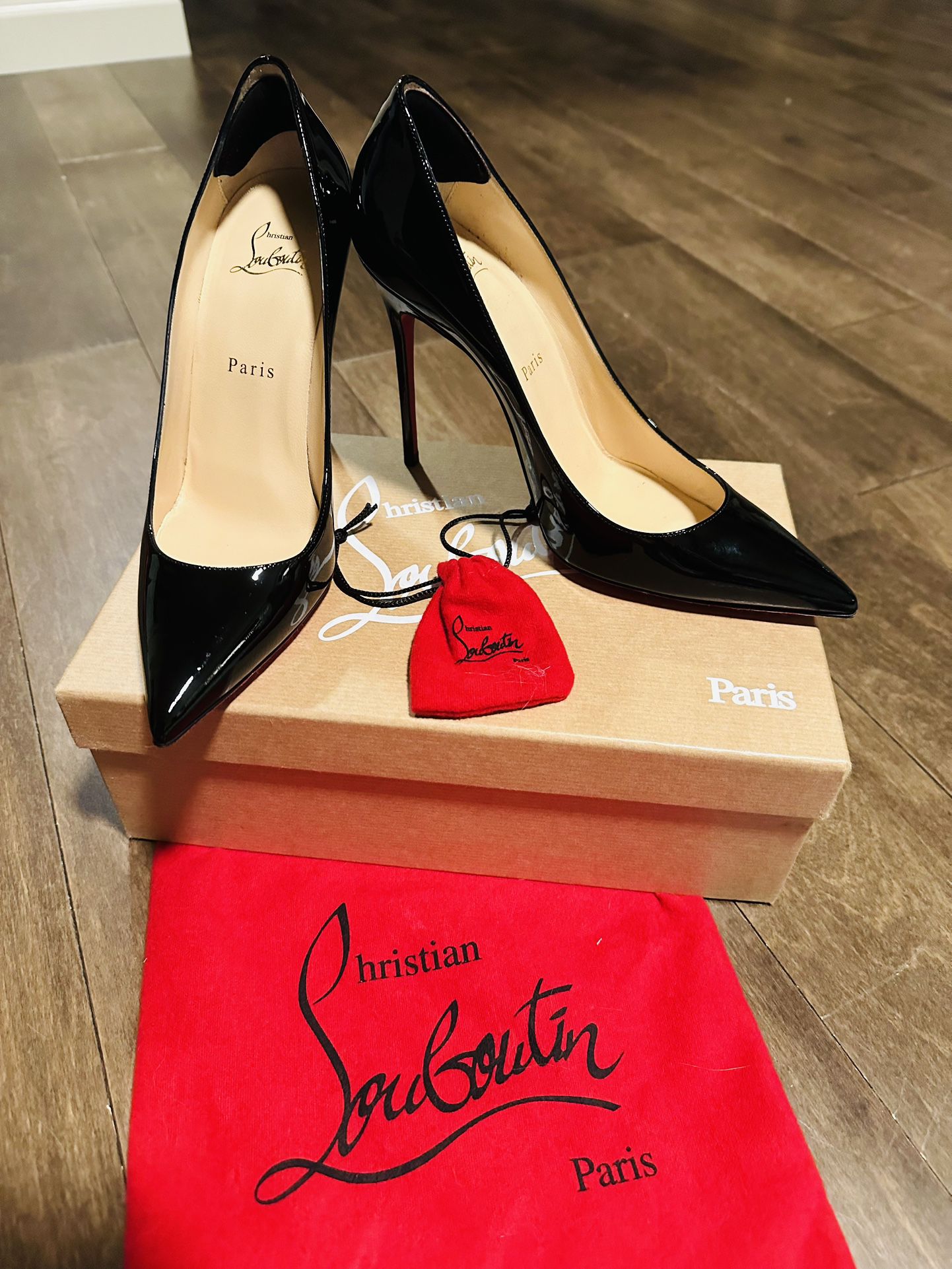 Kate Pointed Toe Patent Leather Pump (Women) Christian Louboutin Size 38.5