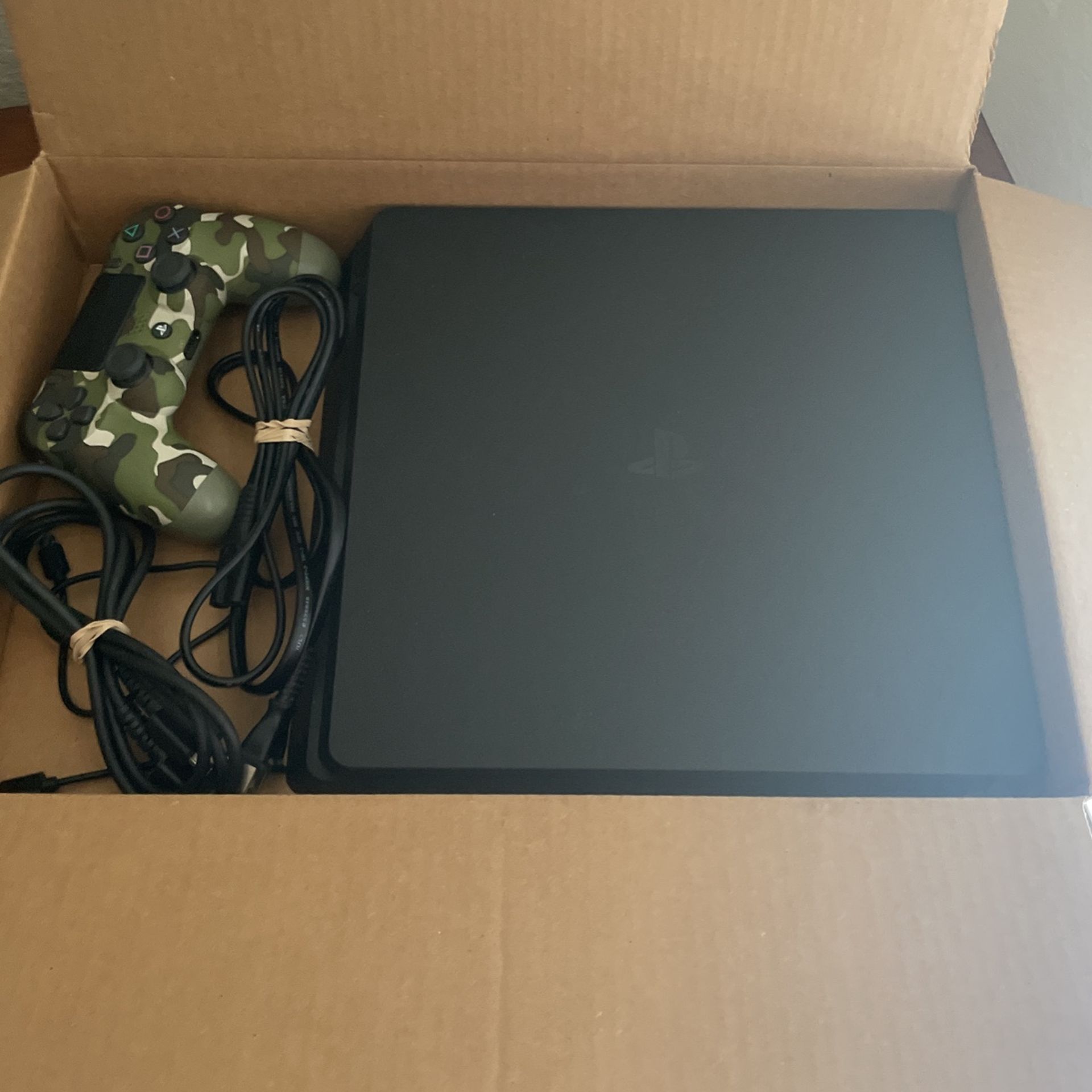 PS4 Slim 1 Tb