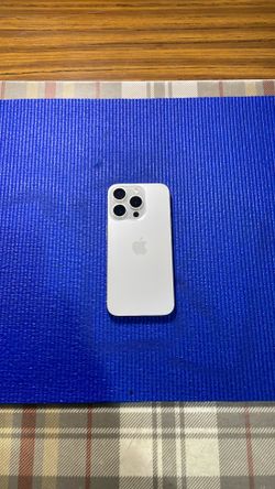 Iphone 15pro 256gb white color unlocked