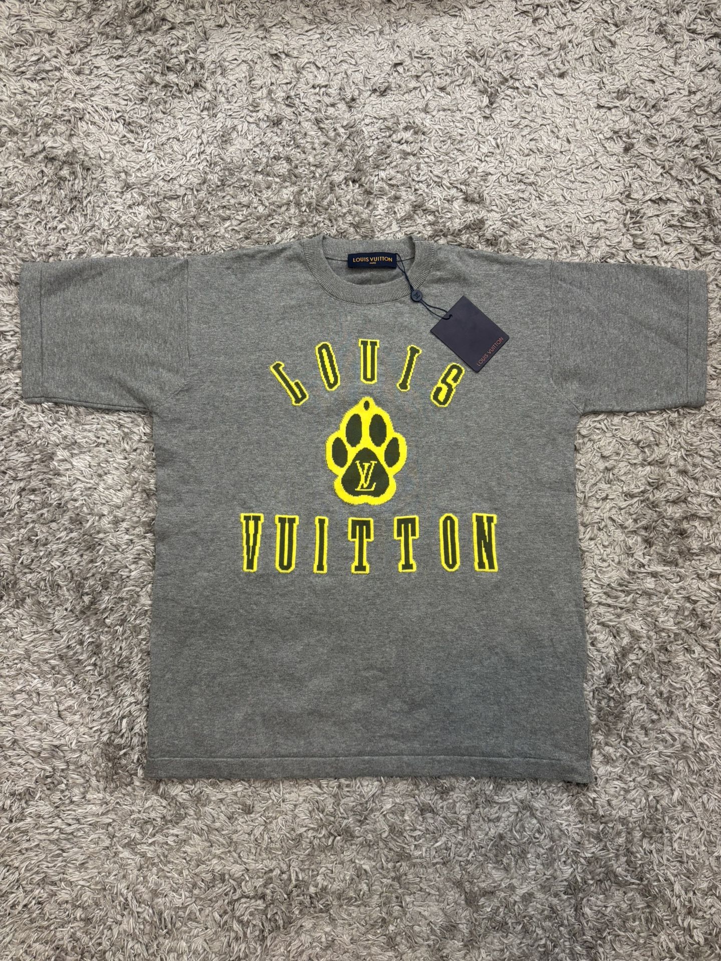 LV tshirt size L