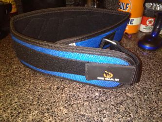 Velcro weight lifting belt new size small