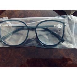 Brand NEW Large Square Reading Glasses for women. Glitter Fashion . Size +2.5