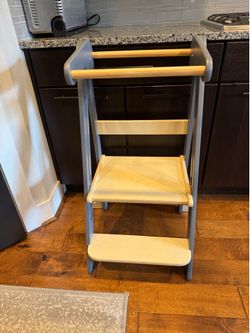 Foldable Toddler Tower