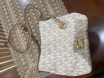 Michael Kors Cross Body Bag