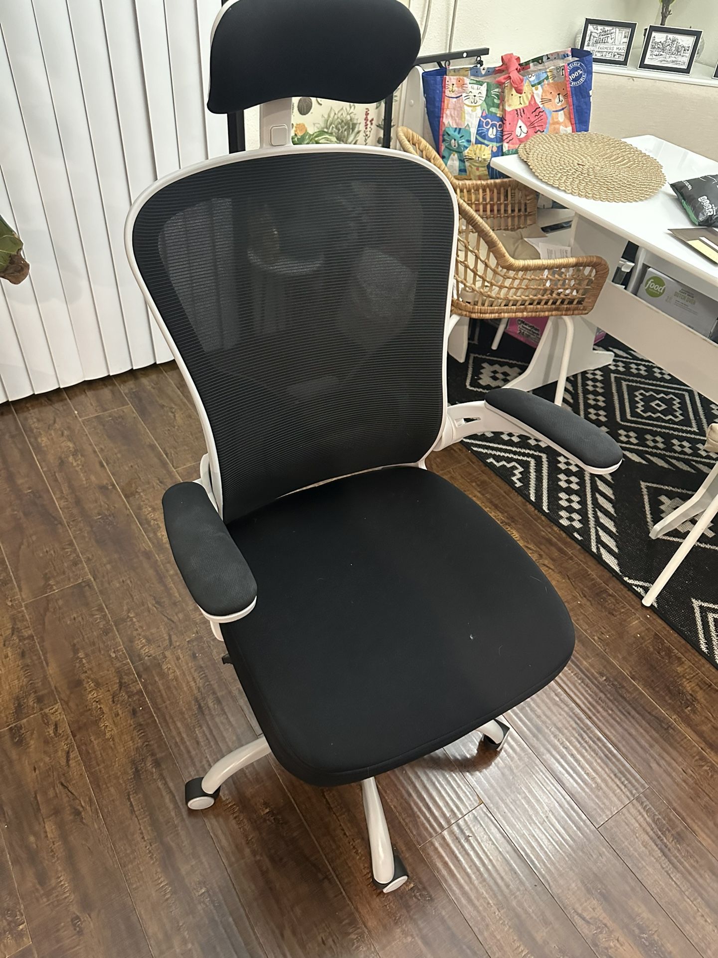 Office Chair Ergonomic, High Back, Swivel