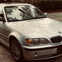2003 BMW 330i Thumbnail