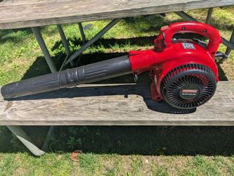 Gas powered leaf blower