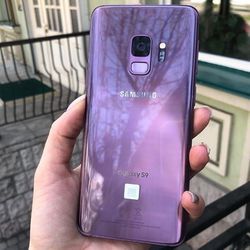 Samsung Galaxy S9 , Unlocked for All Company Carrier All Countries  , Excellent Condition Like New