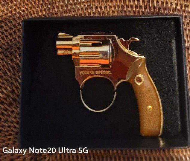 Collectible cigarette lighter