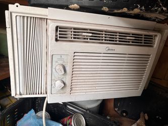 Midea 5,000 BTU Small Window Air Conditioner