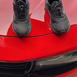 Brooks Ghost 13 10.5 All Black
