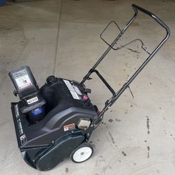 Yard Machines 21-in 123-cc Single-stage with Auger Assistance Gas Snow Blower with Pull Start
