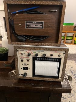 Vintage electronic device