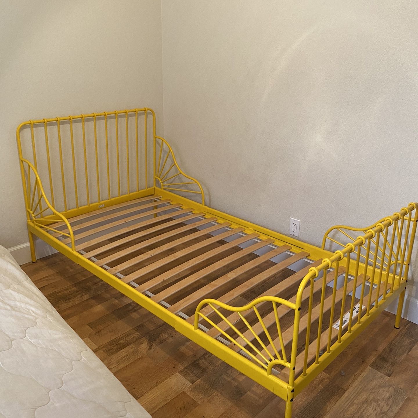IKEA Kids Bed Review MINNEN Extendable Bed Cubby atelieryuwa.ciao.jp