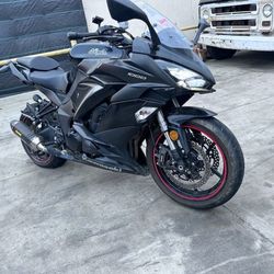 2019 Kawasaki Ninja 1000 !
