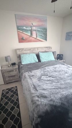 8PC  Queen Bedroom Set many others things