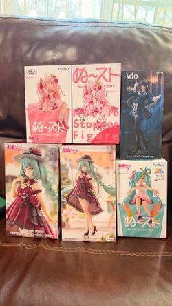 Hatsune Miku and Ado figures for sale
