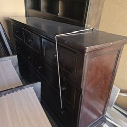 Queen Size Captain's Bed With Deep Drawers